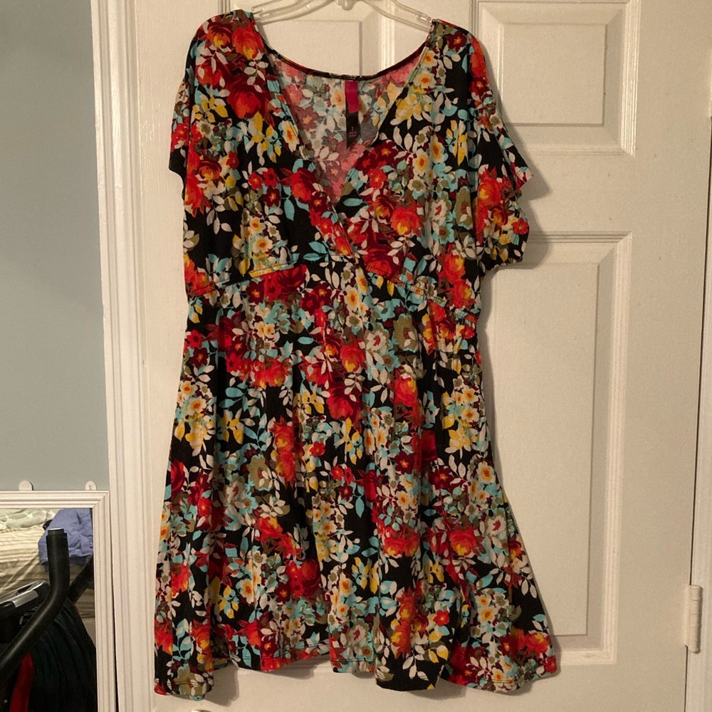 Comfy floral casual dress